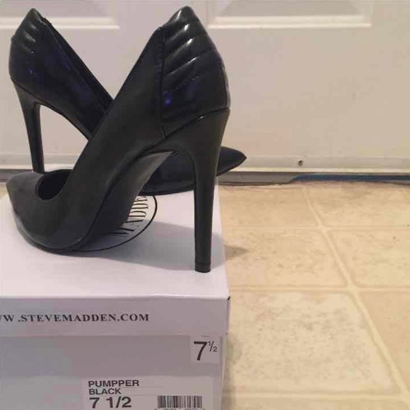 Steve Madden beautiful black shoes